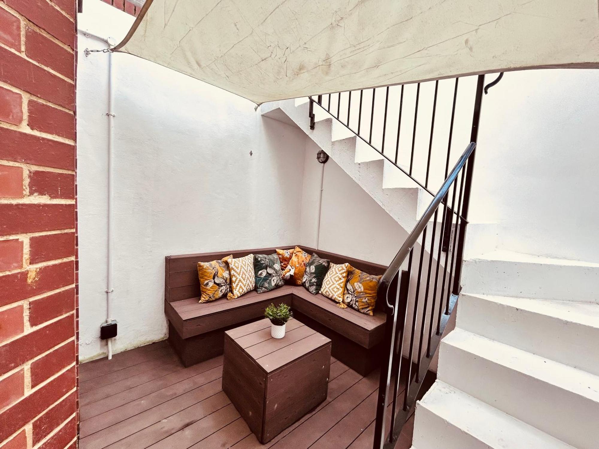 Stunning Spacious B.apt. Slps.4 * Londra